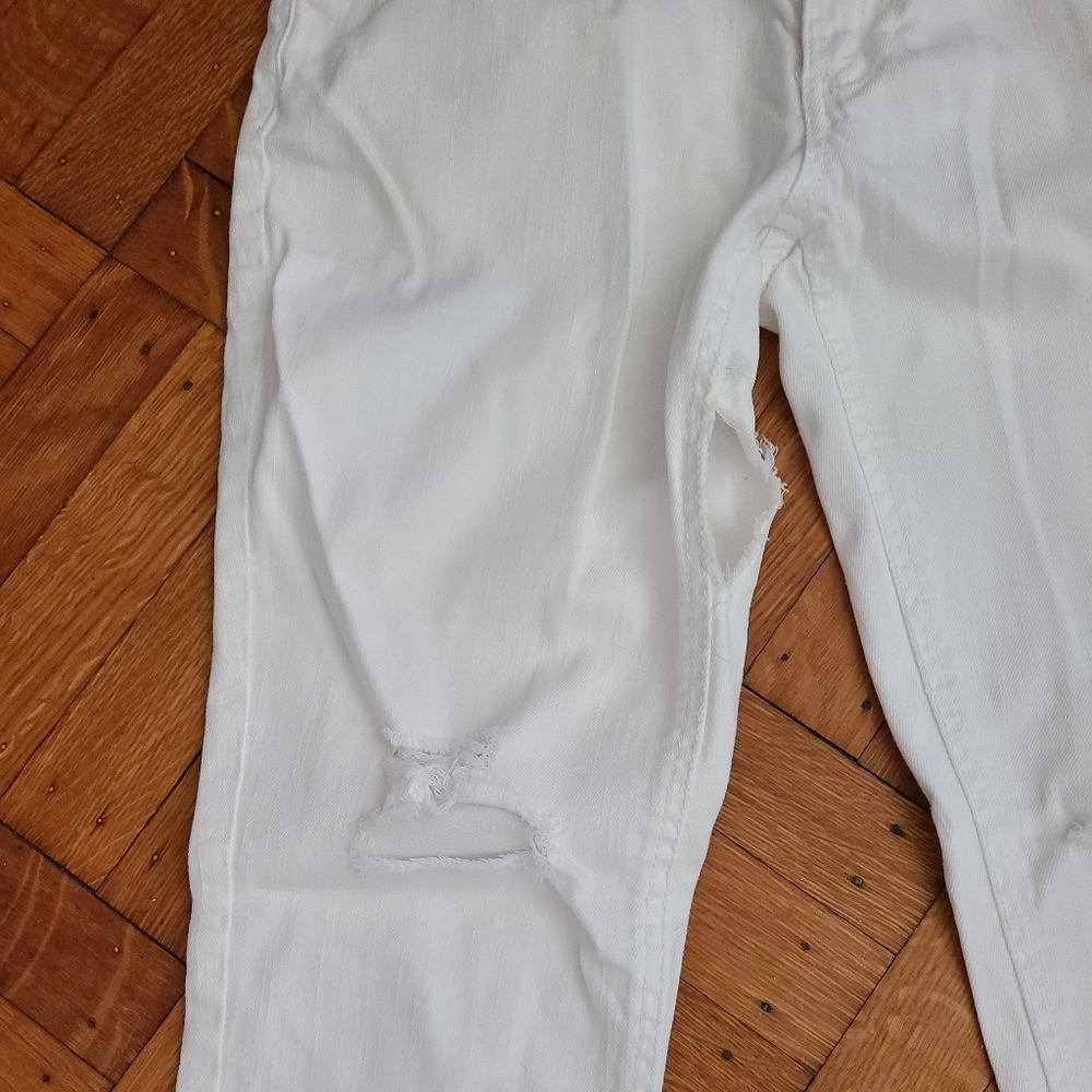 HP🔥🔥Really white distressed ripped jeans sz 5 - Picture 3 of 7